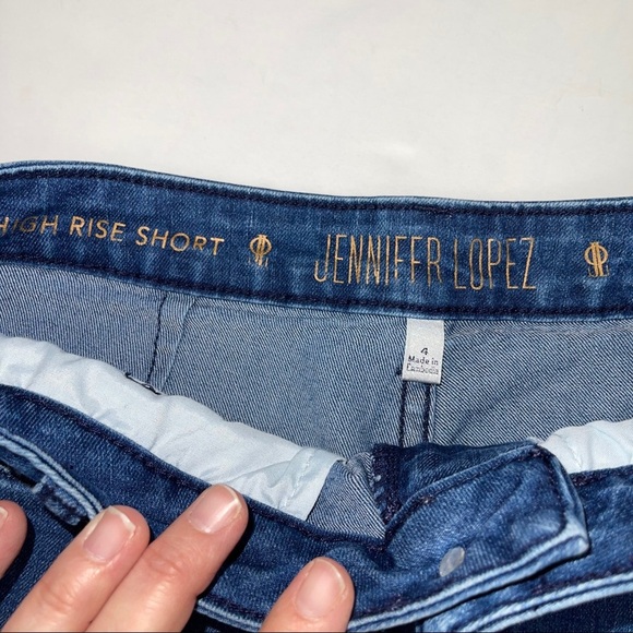 Jennifer Lopez High Rise Denim Shorts Medium Wash - Picture 5 of 16